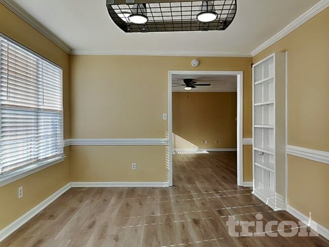 Photo - 3862 Live Oak Ln