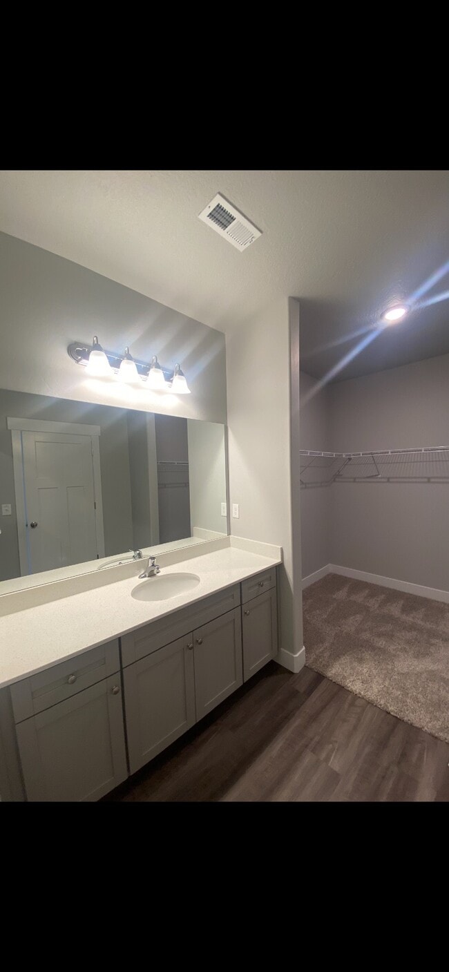 Photo - 13537 S Commodus Dr Unit 204