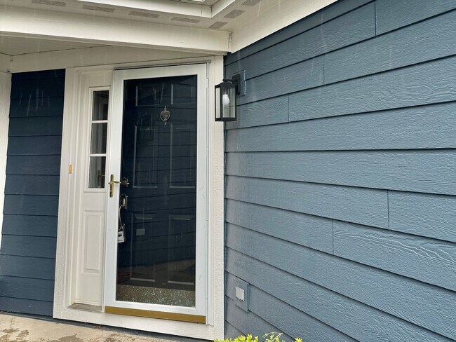 Photo - 1120 Kingston Ct Unit 1120