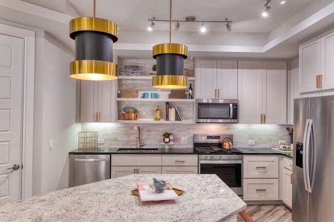 Photo - Cortland Biltmore