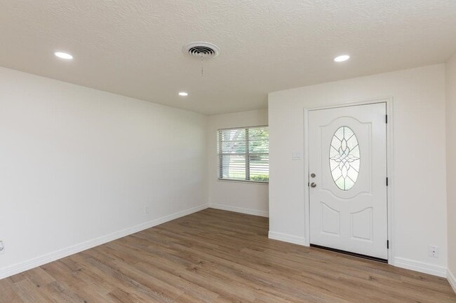 Photo - 1212 Irving St