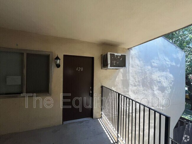 Building Photo - 1420 W Elowin Ave Rental