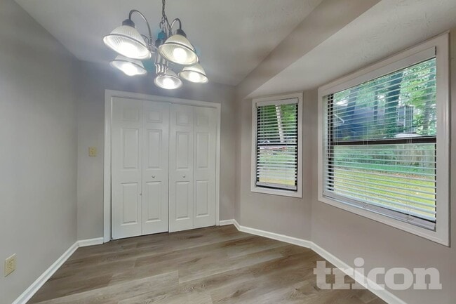 Photo - 4251 Cary Dr SW