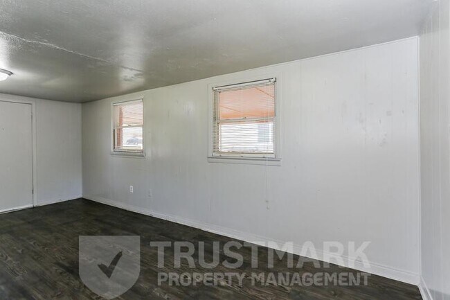 Photo - 404b Hill St Unidad B