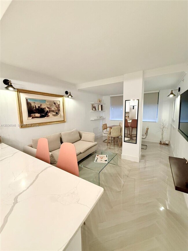 Building Photo - 2951 S Bayshore Dr Unit 316
