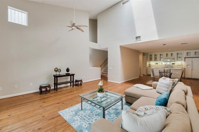 Photo - 123 Detering St