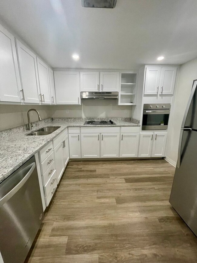14 Lockwood Dr Unit 1E