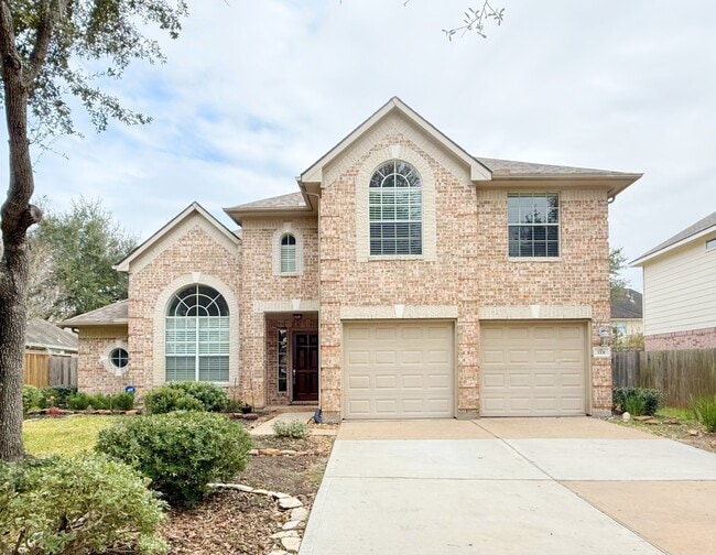 Building Photo - 3331 Double Lake Dr