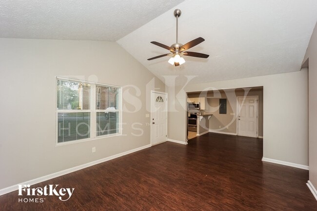 Photo - 2904 Cheney St