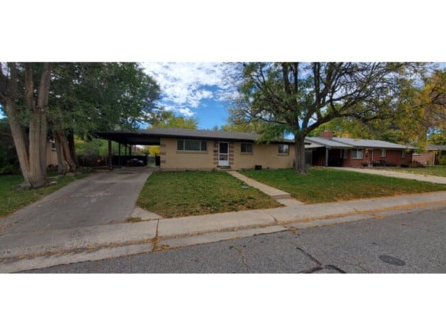 Photo - 6113 Holland St