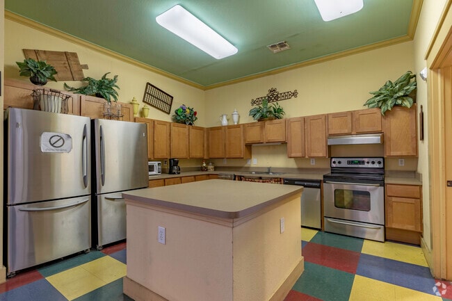 Clubhouse - Rosemont at Laredo Vista- Income Restricted