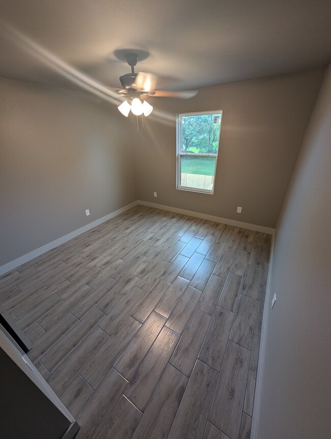 Photo - 2725 Nora St