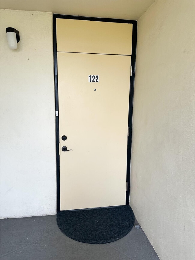 Photo - 1401 S Federal Hwy Unidad 122