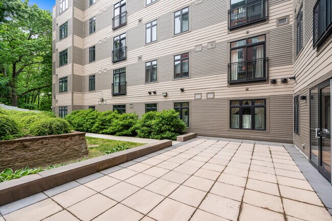 Photo - 1501 Commonwealth Ave Unit 103