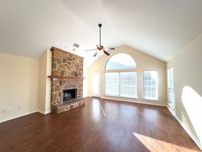 Photo - 132 Cassandra Dr