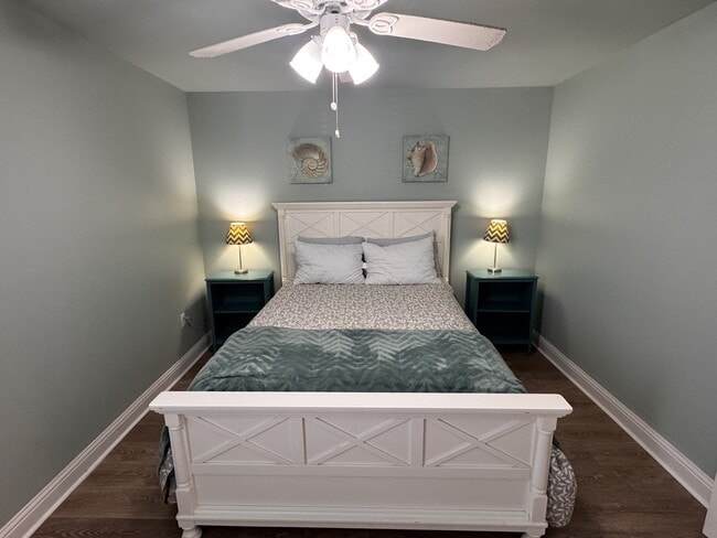 Photo - 1664 Beach Blvd
