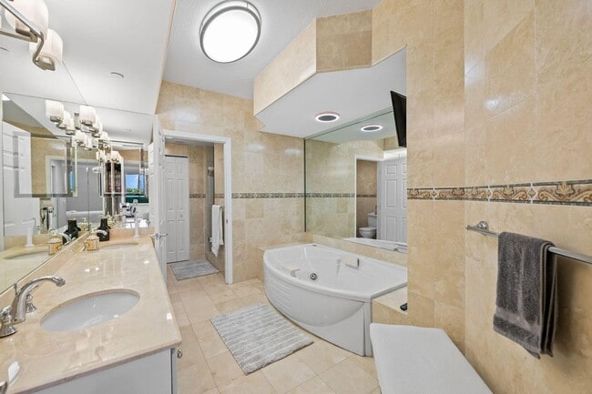 3200 N Ocean Blvd Unit 307