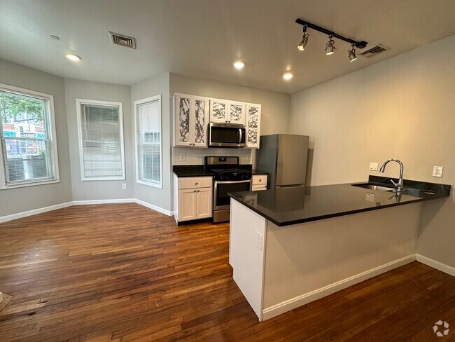 Building Photo - 55 Cary Ave Unit 1 Rental