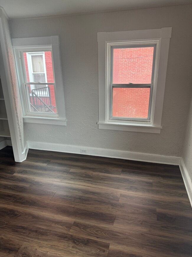 506 N Queen St Unit 2