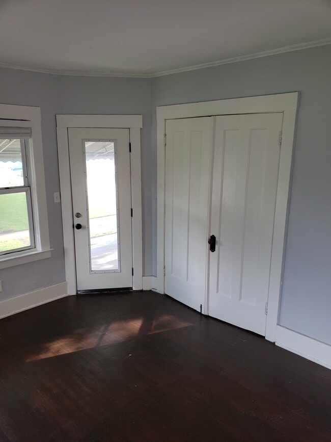 Photo - 2920 Columbus St Unit 2W