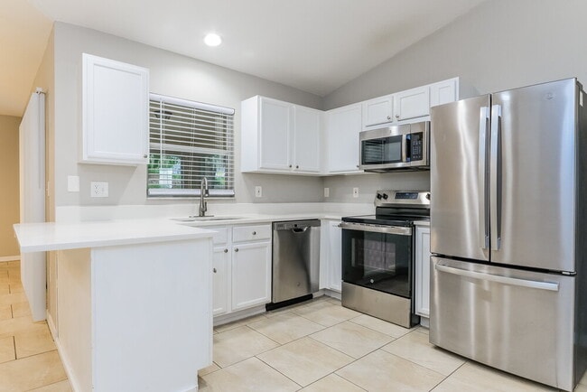 Photo - 10433 Calle De Flores Dr