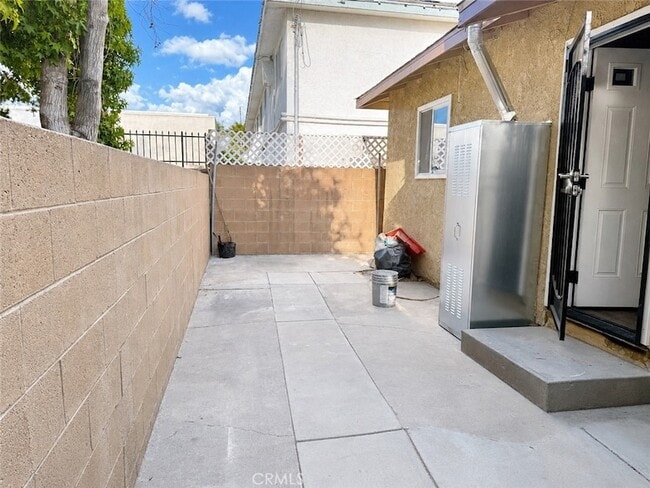 Photo - 15228 Normandie Ave Unit B