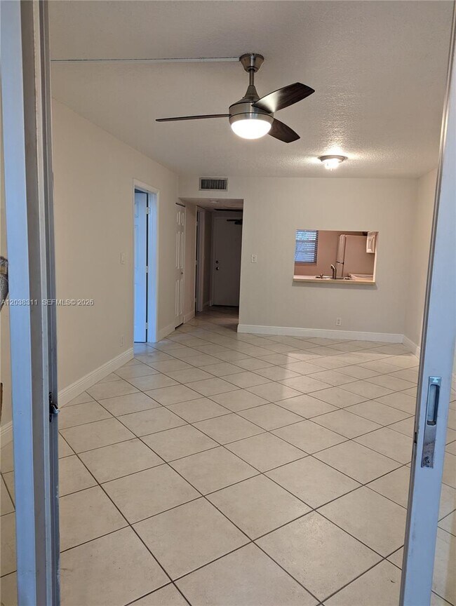 9460 Tangerine Pl Unit 101