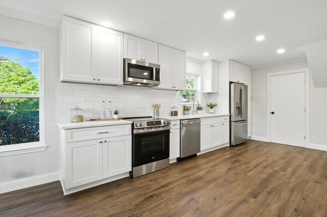 Photo - 4816 W Mockingbird Ln