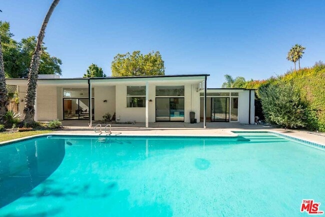 Building Photo - 3744 Cody Rd