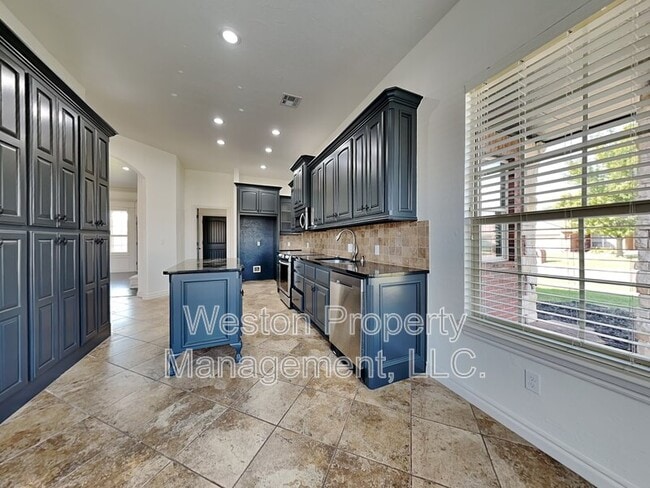 Photo - 2008 SE 9th St