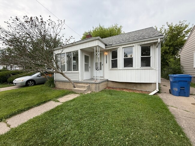 Photo - 21160 Dexter Blvd House