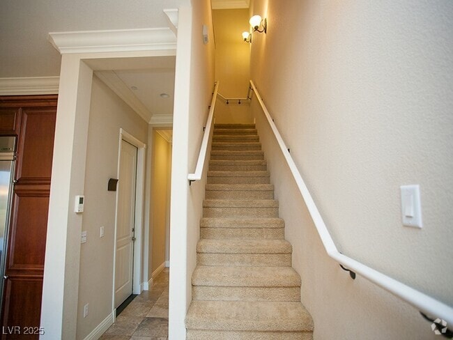 Building Photo - 21 Via Visione Rental