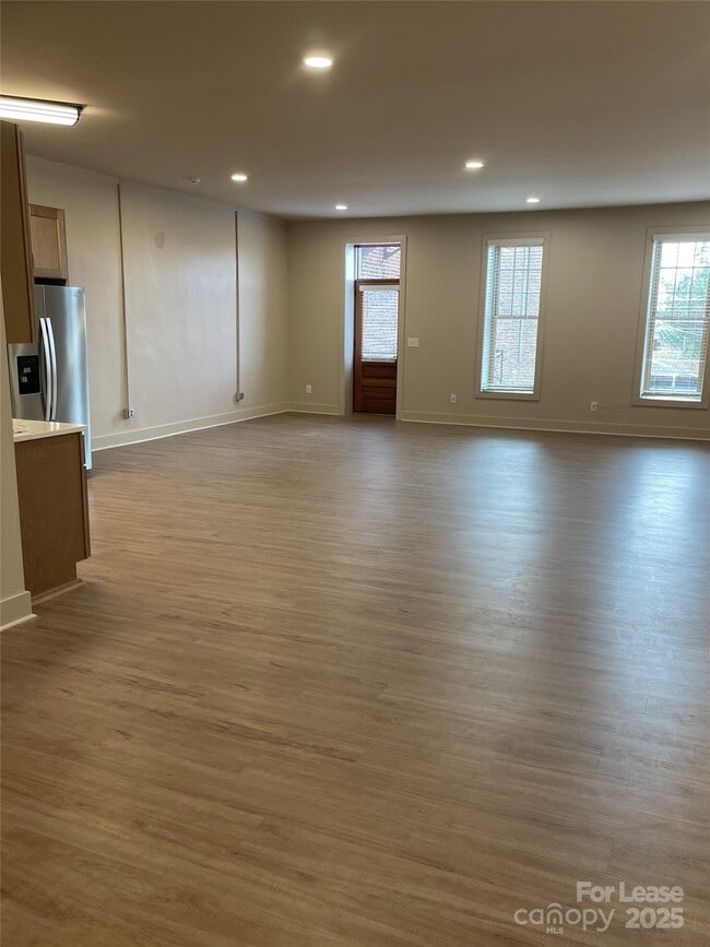 Photo - 233 W Main St Unit B