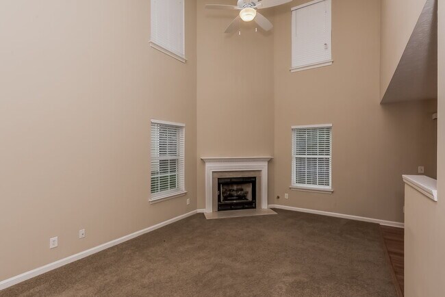 Photo - 2355 Lexington Ln