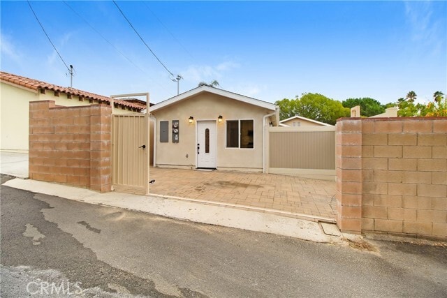 Photo - 1013 E Angeleno Ave