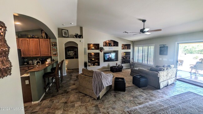 37413 S Golf Course Dr