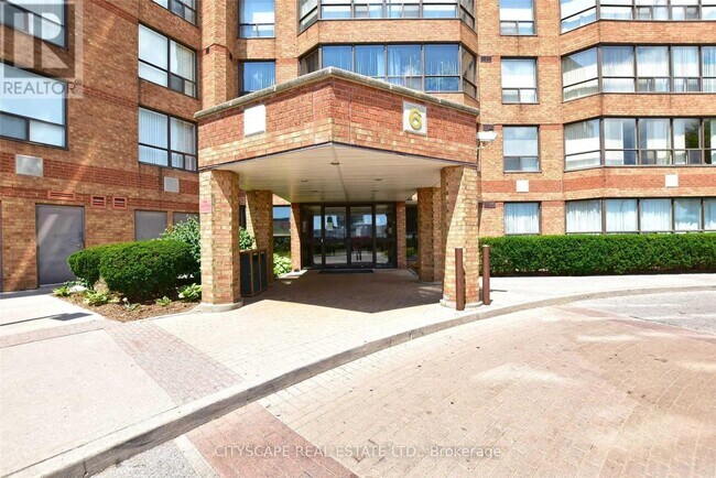 Photo - 6 Humberline Dr Unité 605