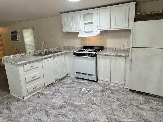 Photo - 3666 Glenda St