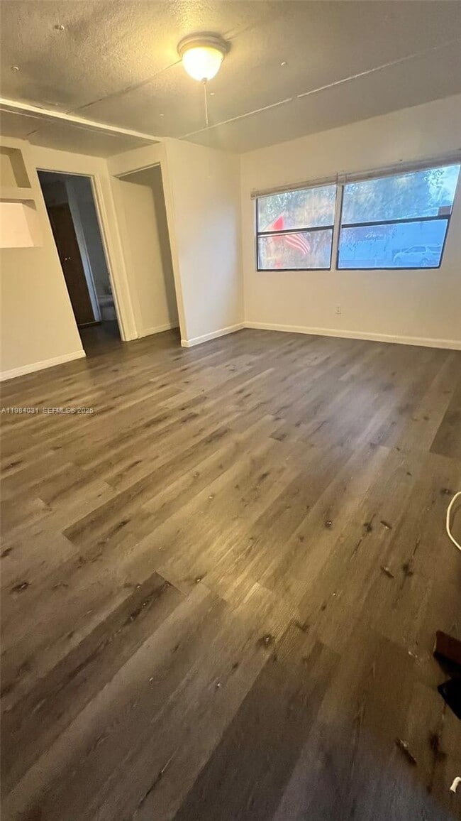 Photo - 10534 Marina Way