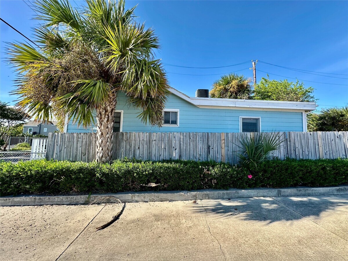 Photo - 2414 Grover Ave