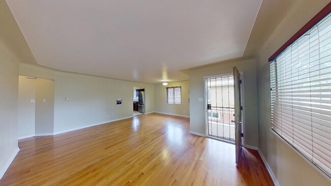 Photo - 2230 Marshall St