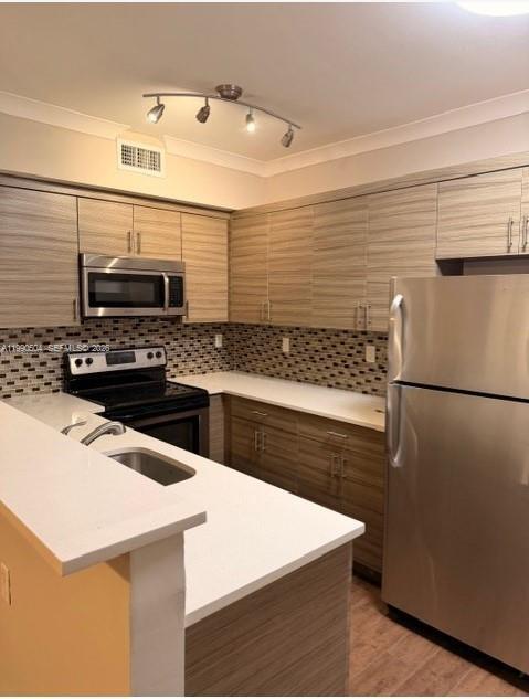 Photo - 222 Sidonia Ave Unidad 4