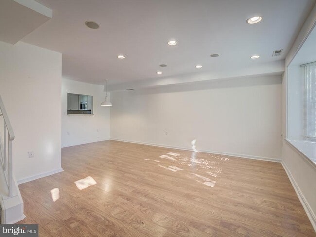 Photo - 3838 Jay Ave