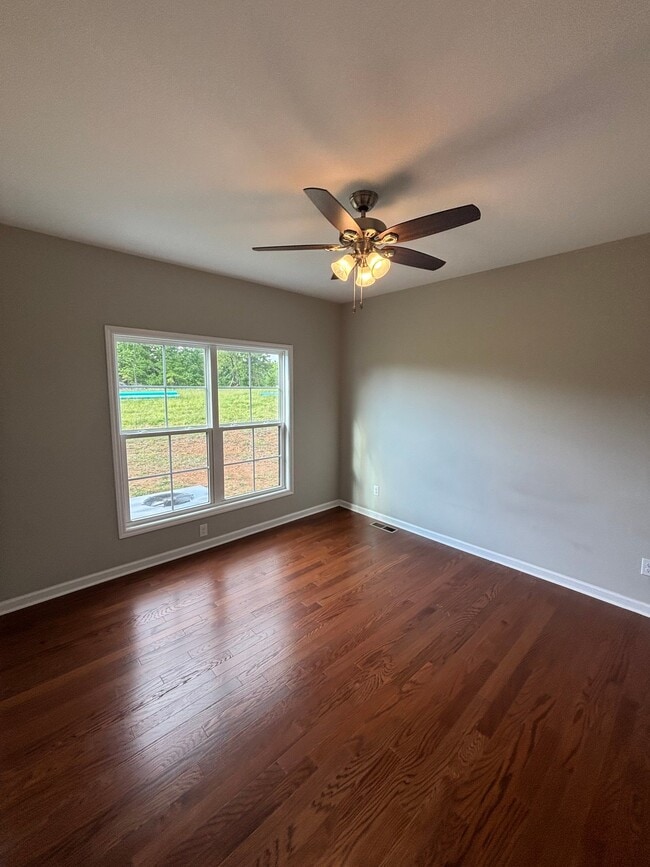 Photo - 217 Cherokee Dr