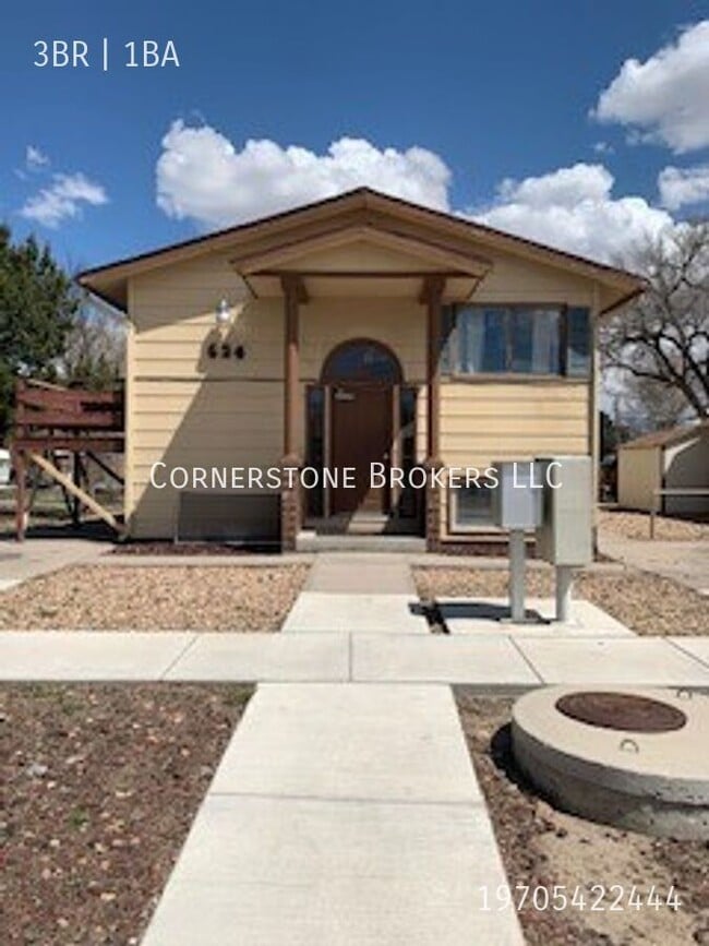 Building Photo - 624 Maple St Unit A