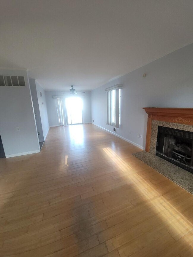 Photo - 1 Sunnydale Ct