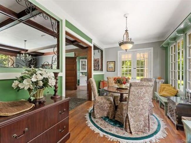 5 Trinity Pl