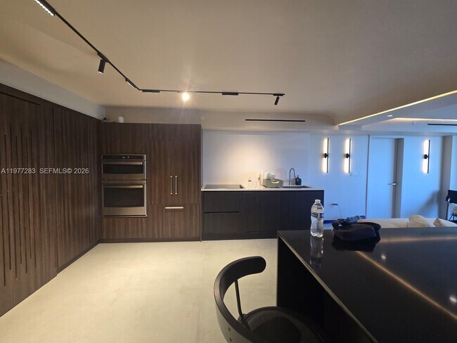 Photo - 6820 Indian Creek Dr Unit 6C