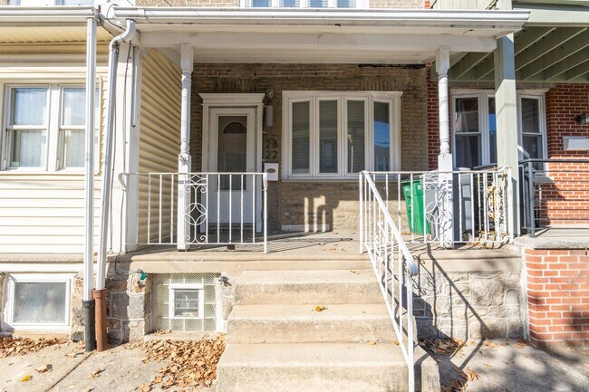 Photo - Location Location Location beauty near Mar...