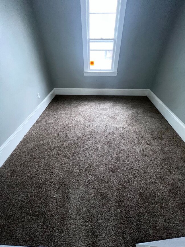 Photo - 3718 E 59th St Unidad UP